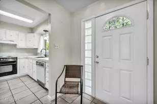 541 Smithridge Park, Reno, NV 89502 - Photo 3