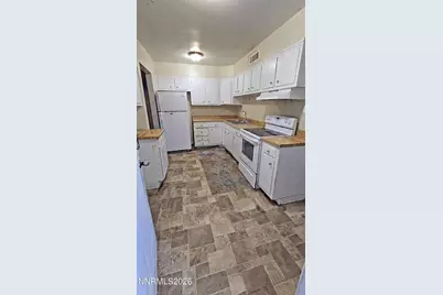 13710 Mount Whitney Street, Reno, NV 89506 - Photo 9