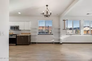 10235 Lucente Way, Reno, NV 89521 - Photo 5
