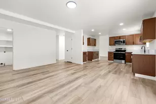 5689 Peach Ct, Sun Valley, NV 89433 - Photo 19
