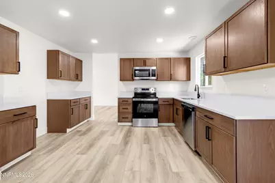 5689 Peach Court, Sun Valley, NV 89433 - Photo 17