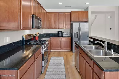 7325 Heritage Oaks Drive, Reno, NV 89523 - Photo 9