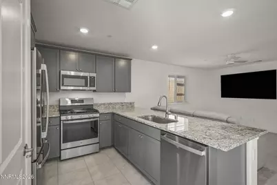 933 Cascade Range Drive, Sparks, NV 89436 - Photo 9