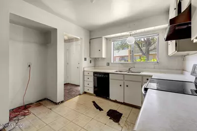 424 Smithridge Park, Reno, NV 89502 - Photo 5