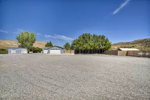 6454 Sierra Vista Ln, Carson City, NV 89701 - Photo 51