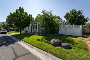 1960 Stoneridge Dr, Verdi, NV 89439 - Photo 3