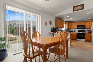 244 Walker St, Gardnerville, NV 89410 - Photo 7
