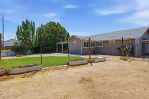 1001 Lehman Ct, Fernley, NV 89408 - Photo 37