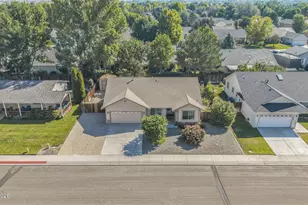1417 N Marion Russell Dr, Gardnerville, NV 89410 - Photo 59