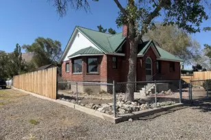 305 E 4th St, Winnemucca, NV 89445 - Photo 3
