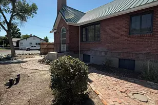 305 E 4th St, Winnemucca, NV 89445 - Photo 5