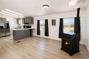 194 Julie Way, Dayton, NV 89403 - Photo 5