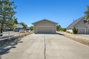 1811 Helman Dr, Gardnerville, NV 89410 - Photo 3