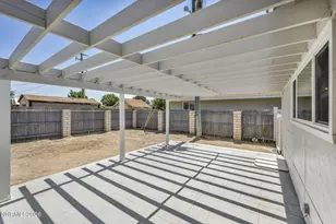 215 Ruby St, Fernley, NV 89408 - Photo 27