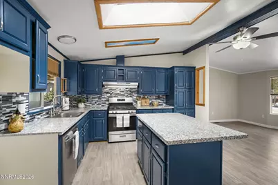 4075 Bobolink Circle, Reno, NV 89508 - Photo 7