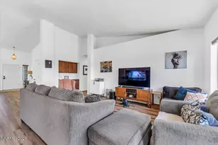 21009 9 Mile Ct, Reno, NV 89508 - Photo 11