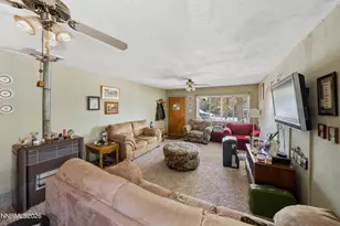 155 E 5th St, Battle Mountain, NV 89820 - Photo 9
