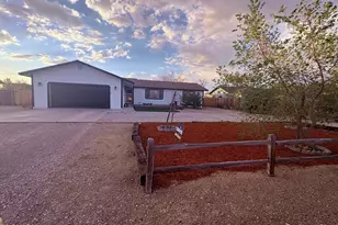 1366 Lattin Rd, Fallon, NV 89406 - Photo 1