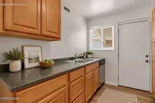 12362 Rocky Mountain St, Reno, NV 89506 - Photo 19