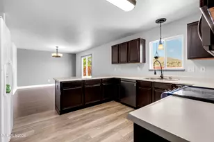 7539 Cezanne Ct, Sun Valley, NV 89433 - Photo 13