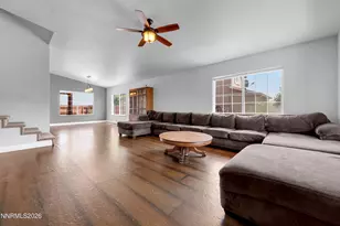 7539 Cezanne Ct, Sun Valley, NV 89433 - Photo 5