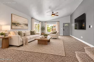 7539 Cezanne Ct, Sun Valley, NV 89433 - Photo 3