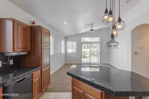 2125 Evergreen Park Dr, Reno, NV 89521 - Photo 17