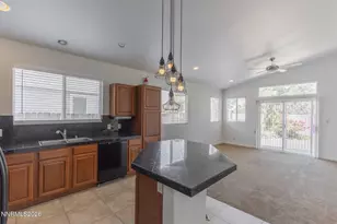 2125 Evergreen Park Dr, Reno, NV 89521 - Photo 15