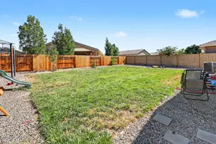 1040 Conifer Dr, Fallon, NV 89406 - Photo 23