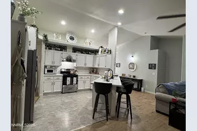 718 Hastings Way, Fernley, NV 89408 - Photo 7