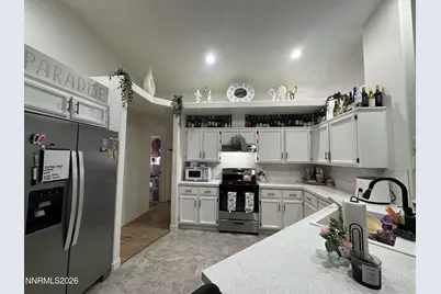 718 Hastings Way, Fernley, NV 89408 - Photo 7