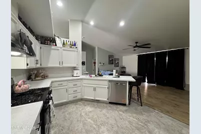 718 Hastings Way, Fernley, NV 89408 - Photo 5