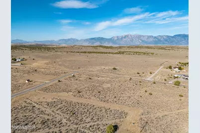 320 Veris Court, Gardnerville, NV 89410 - Photo 13