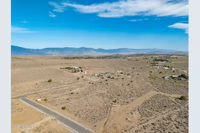 320 Veris Court, Gardnerville, NV 89410 - Photo 9
