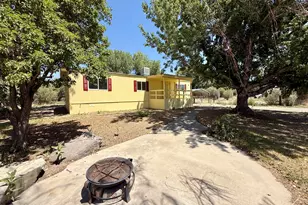 12 Rio Vista Dr, Yerington, NV 89447 - Photo 1