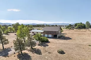 1101 Oro Way, Gardnerville, NV 89460 - Photo 3