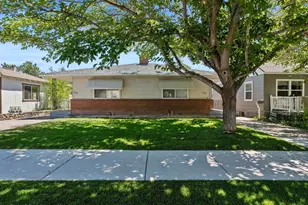 1220 Wright St, Reno, NV 89509 - Photo 3