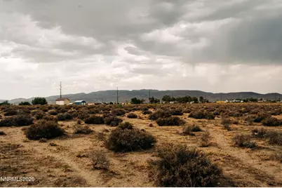 1090 E Green Avenue, Silver Springs, NV 89429 - Photo 7