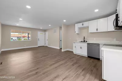 1585 Greenbrae Drive, Sparks, NV 89431 - Photo 9