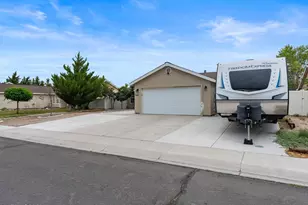 1455 Grey Bluffs Dr, Fernley, NV 89408 - Photo 3