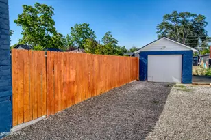 581 Casazza Dr, Reno, NV 89502 - Photo 17
