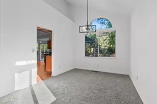 2942 Aspendale Dr, Reno, NV 89503 - Photo 9