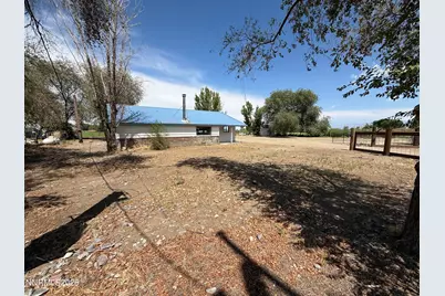 5525 Stillwater Road, Fallon, NV 89406 - Photo 3