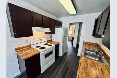 3910 Clear Acre Lane #APT 41, Reno, NV 89512 - Photo 5