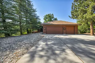 1640 Manzanita Ln, Reno, NV 89509 - Photo 5