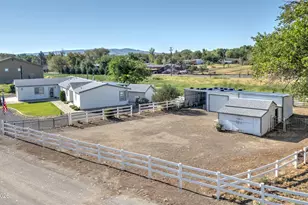 1185 Snowflower Rd, Fernley, NV 89408 - Photo 3