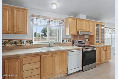 1185 Snowflower Road, Fernley, NV 89408 - Photo 11