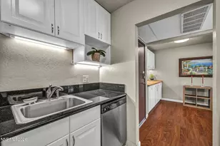 2955 Lakeside Dr, Reno, NV 89509 - Photo 7