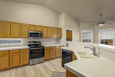 4018 Southpointe Drive, Carson City, NV 89701 - Photo 15