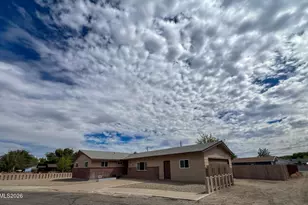 306 S California St, Yerington, NV 89447 - Photo 5